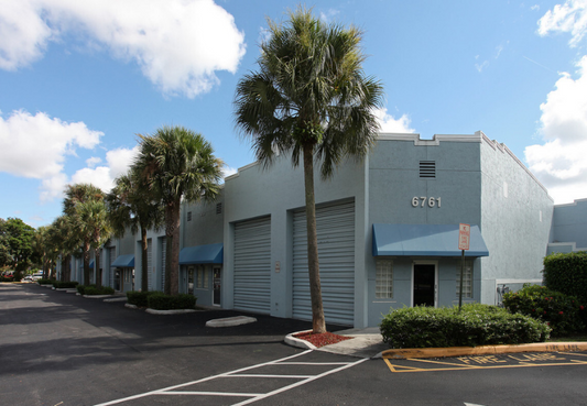 FOR LEASE: 6761 W Sunrise Blvd, UNIT 20