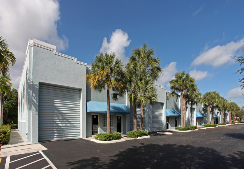 FOR LEASE: 6761 W Sunrise Blvd, UNIT 10